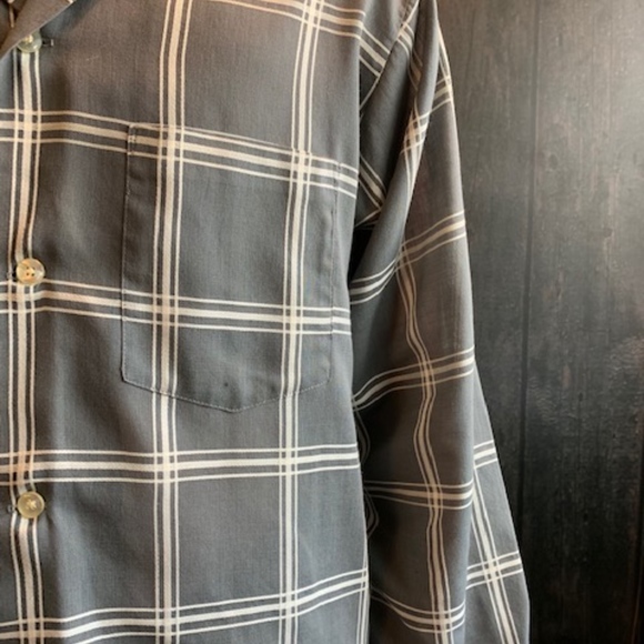 Vintage Arrow Cotton Button Down - Picture 4 of 5